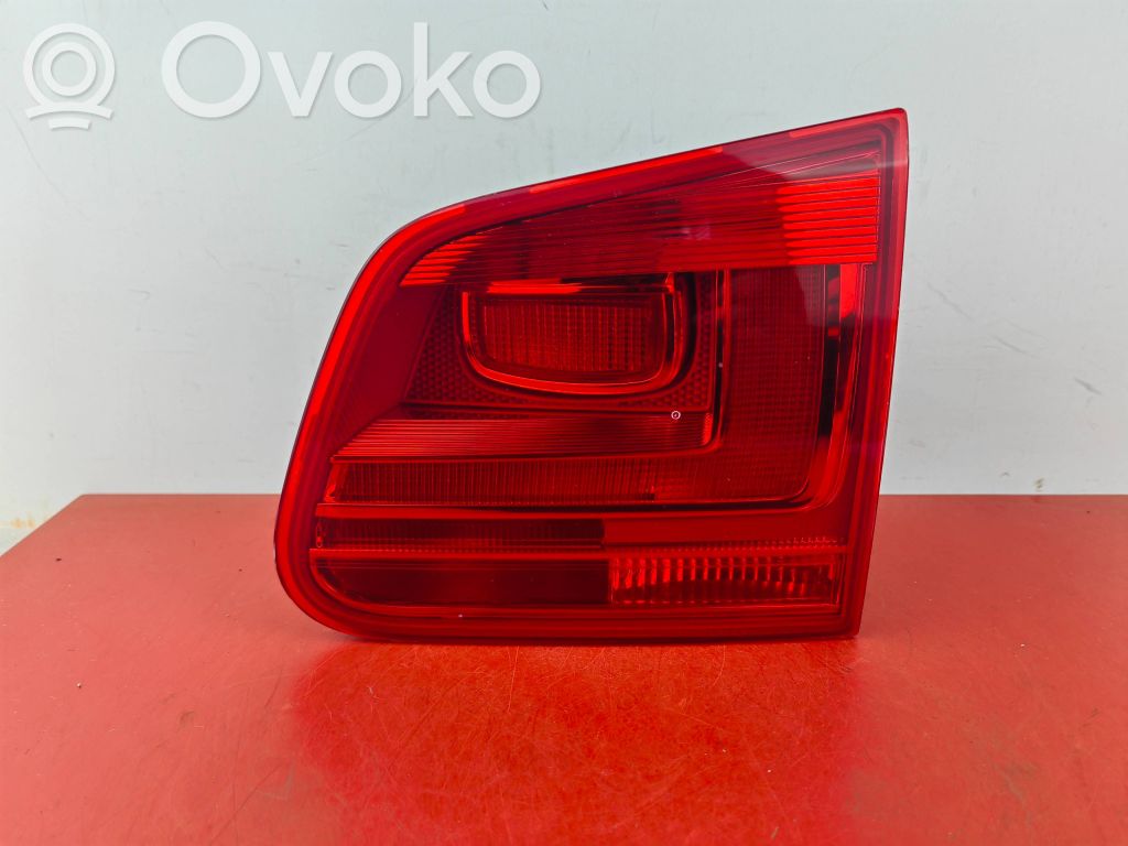Volkswagen Tiguan Lampy tylnej klapy bagażnika 