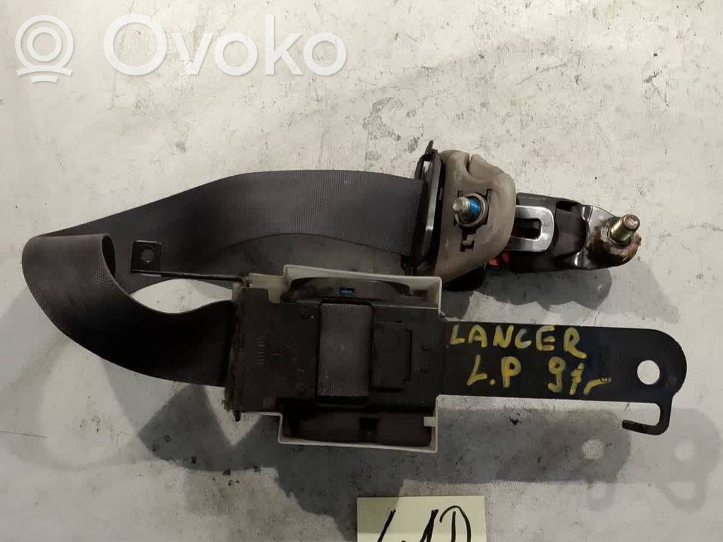 Mitsubishi Lancer Cinturón delantero 