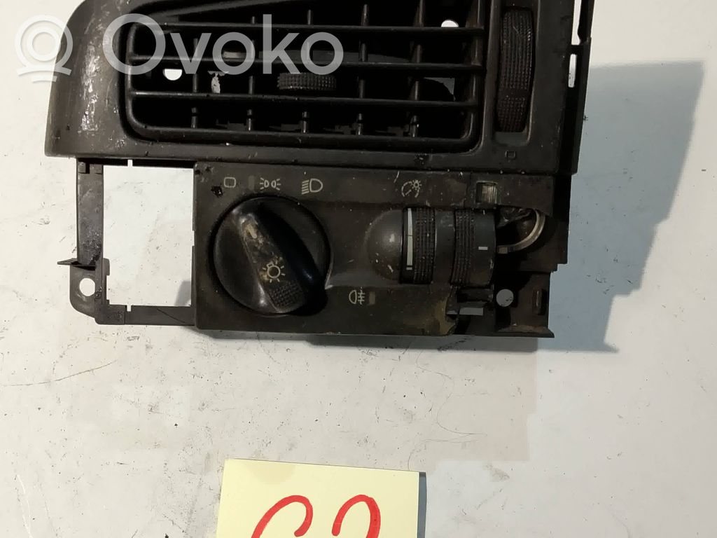 Volkswagen Golf III Light switch 
