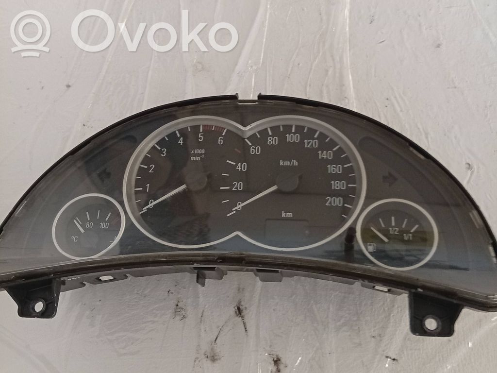 Opel Corsa B Speedometer (instrument cluster) 