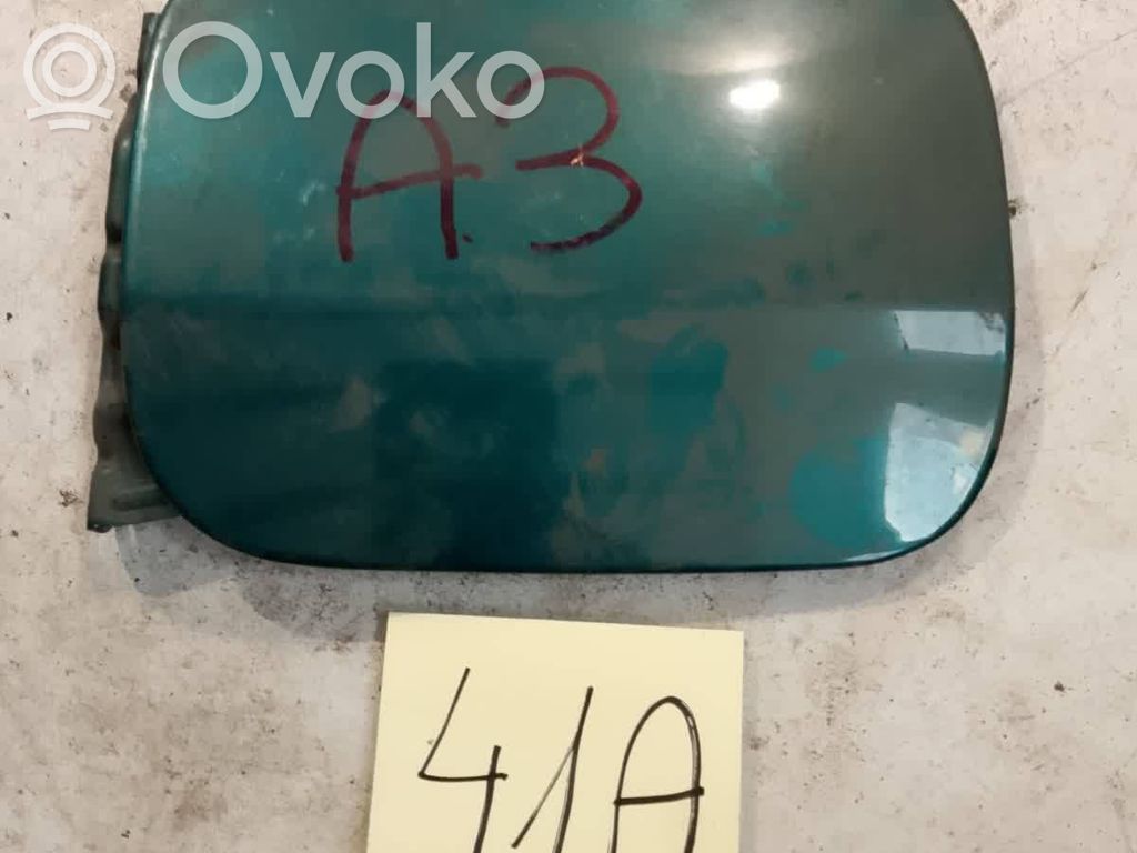Audi A3 S3 8P Tankdeckel Tankklappe 