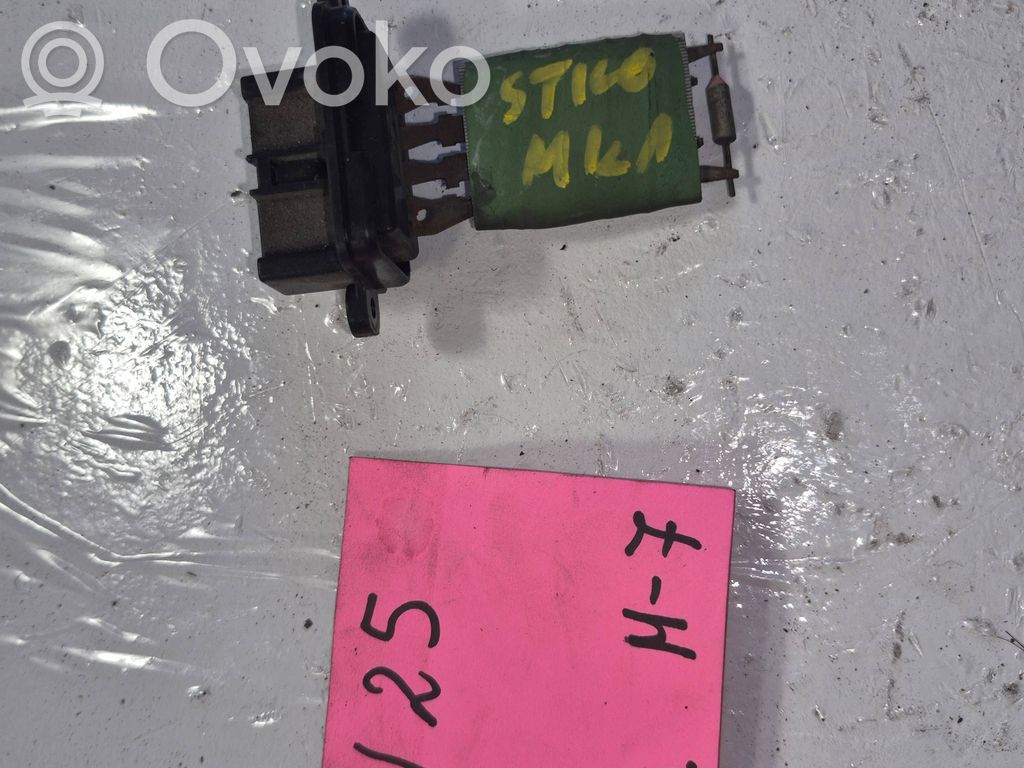 Fiat Stilo Lämpöpuhaltimen moottorin vastus 