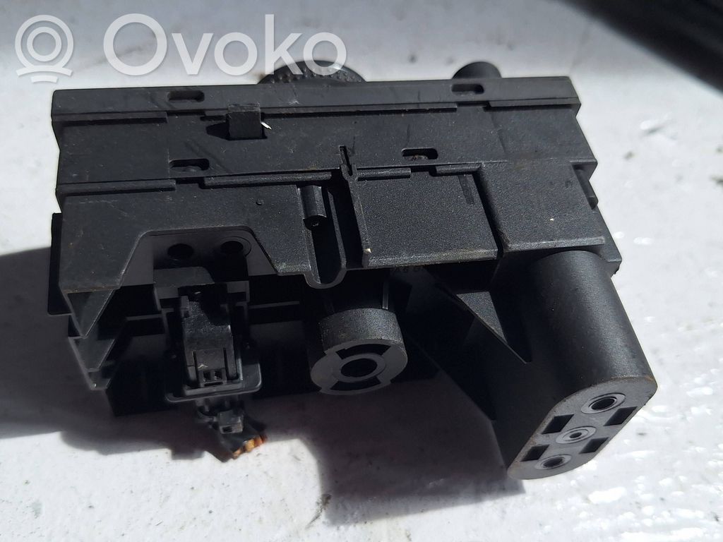 Opel Zafira B Inne przełączniki i przyciski 