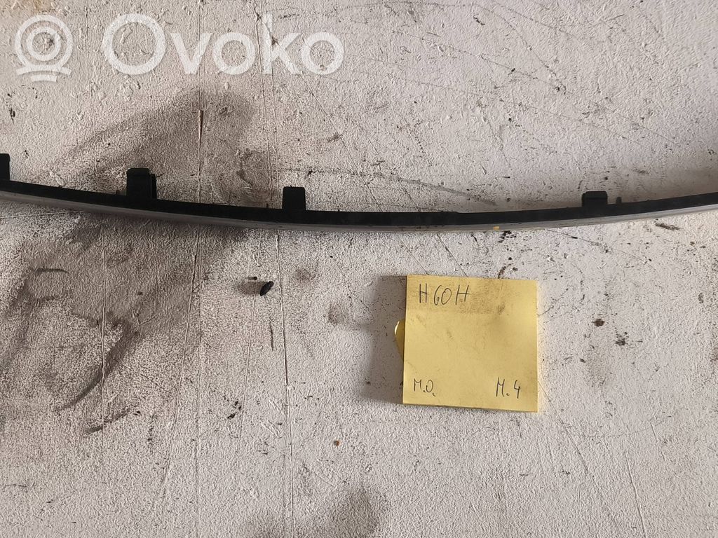 Opel Meriva A Etupuskurin jakajan koristelista 