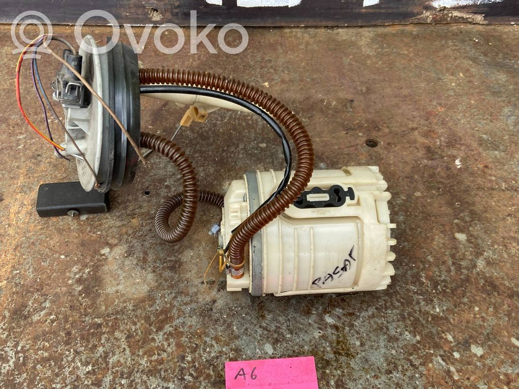 Volkswagen PASSAT B5 Pompa paliwa w zbiorniku 