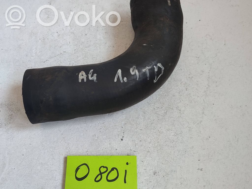 Audi A4 S4 B5 8D Tubo flessibile intercooler 