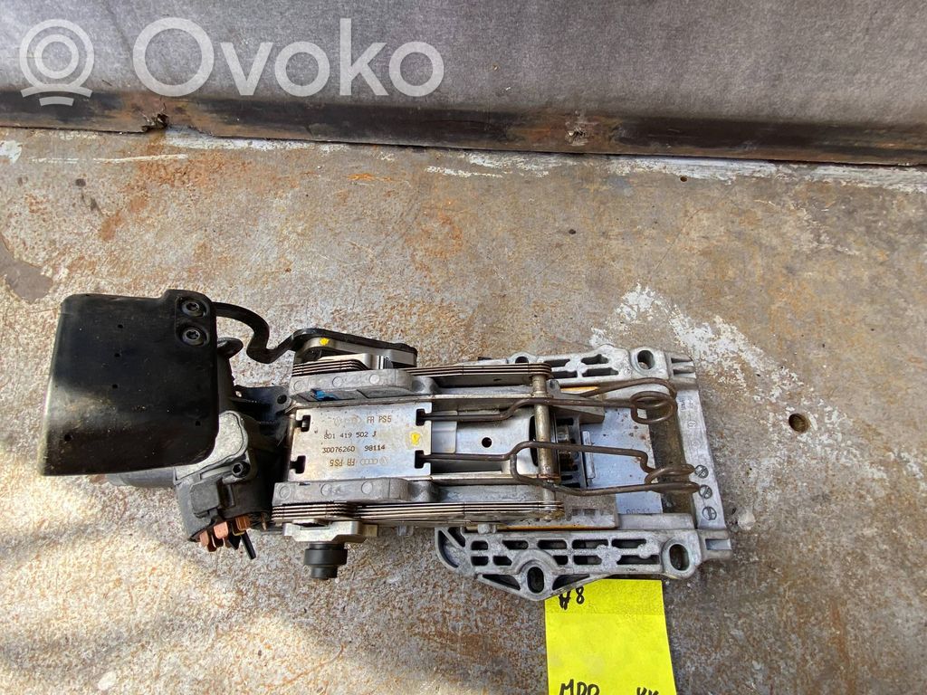 Audi A4 S4 B5 8D Eje de la columna de dirección 