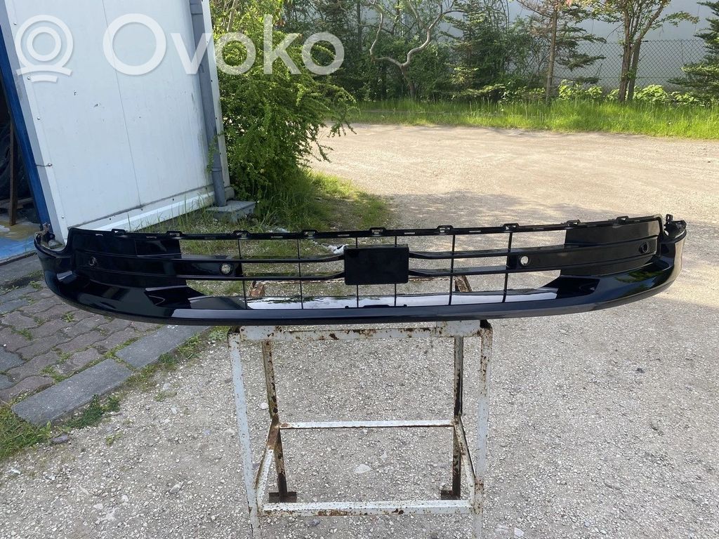 Ford Explorer VI Etupuskuri 
