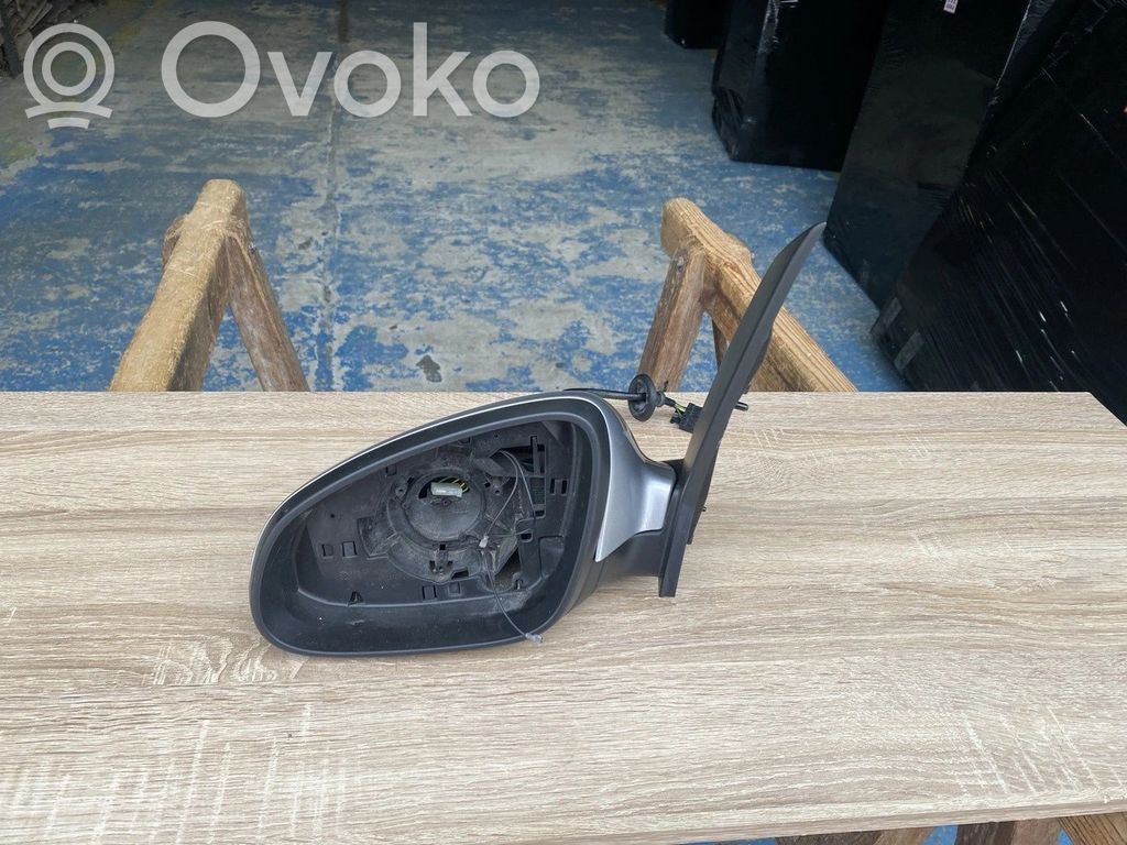 Opel Astra J Elektryczne lusterko boczne drzwi przednich 