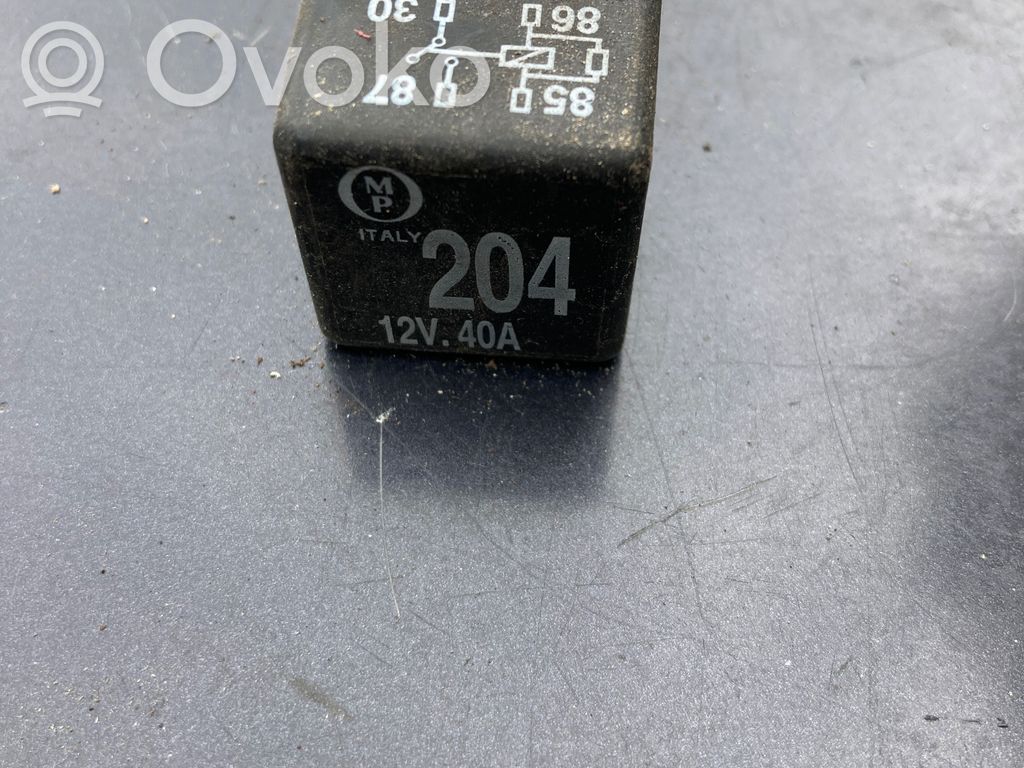 Audi A6 S6 C4 4A Other relay 