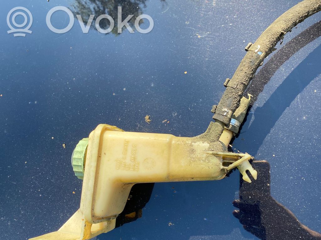 Audi A4 S4 B5 8D Vairo stiprintuvo skysčio bakelis 