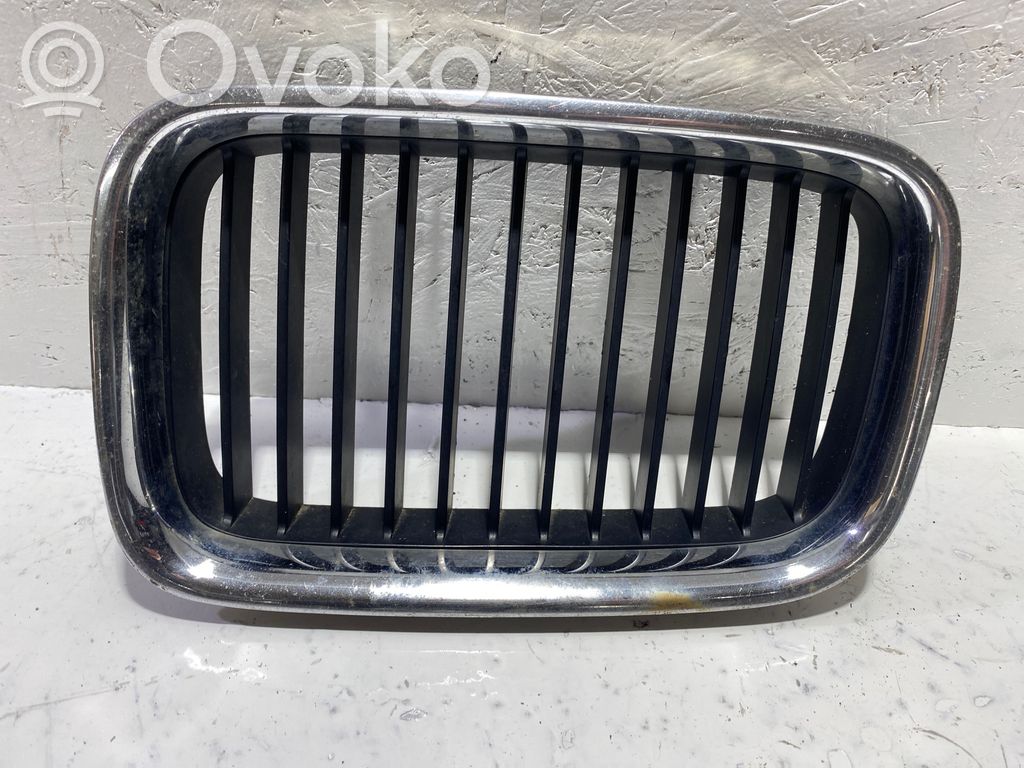 BMW 3 E36 Front grill 
