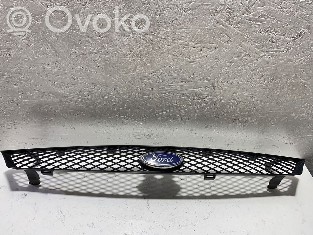 Front grill   98AB8200CG