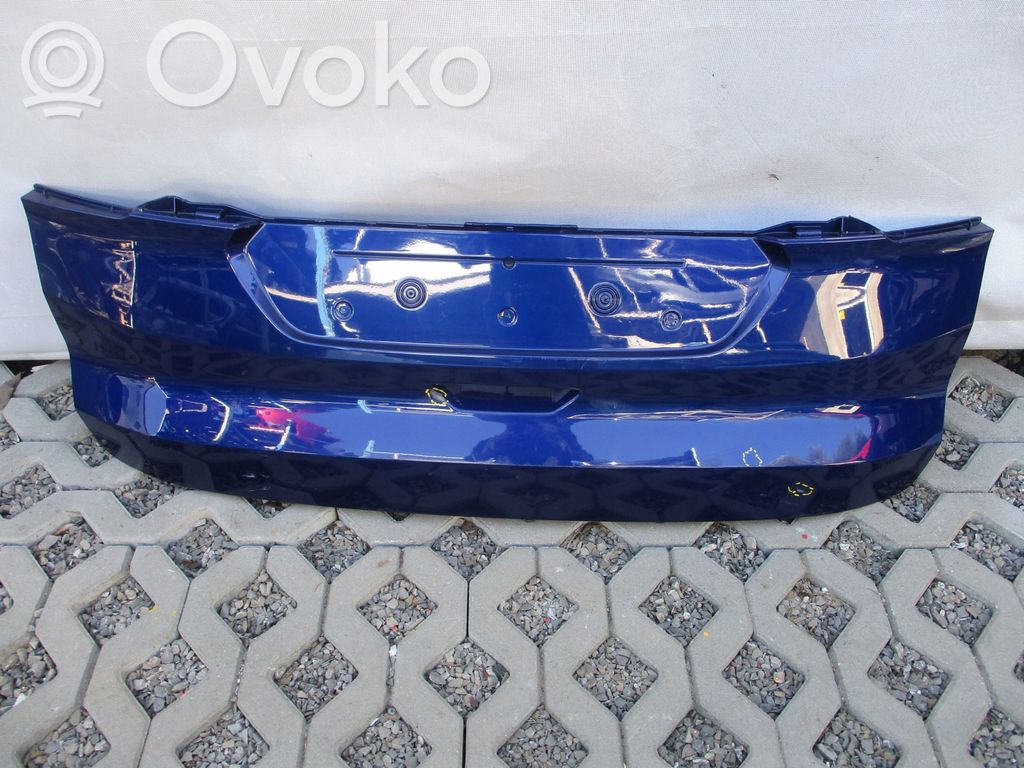 Other trunk/boot trim element   EM2BR423A40