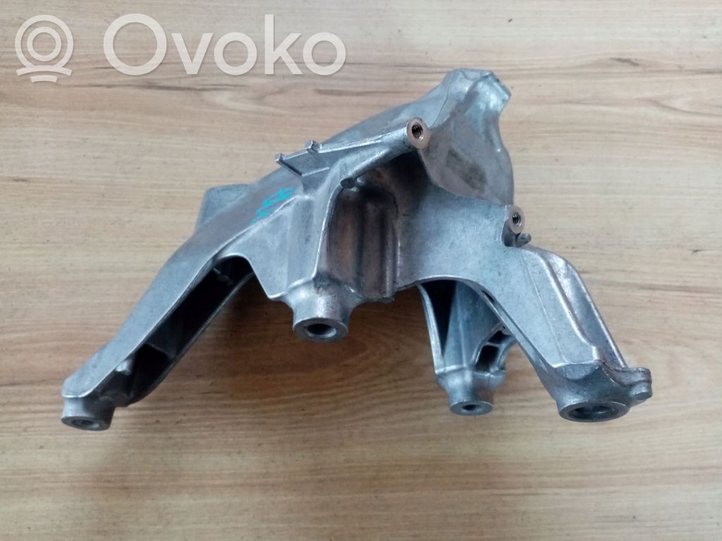 Engine mounting bracket   80A199307C