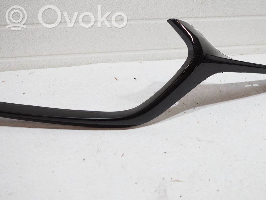 Front grill   BCKN50771