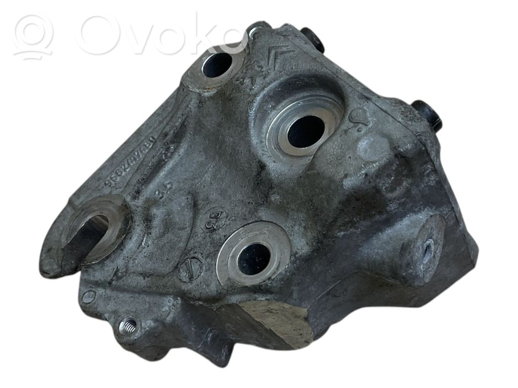 Engine mounting bracket   9682417480
