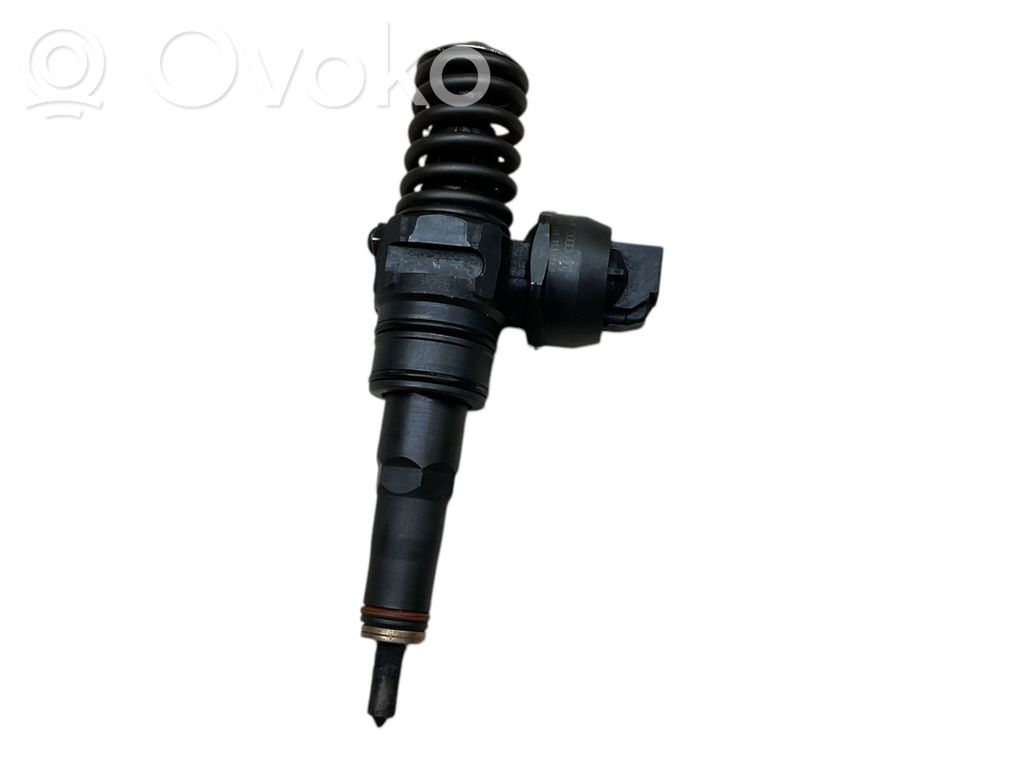 Volkswagen Caddy Inyector de combustible 