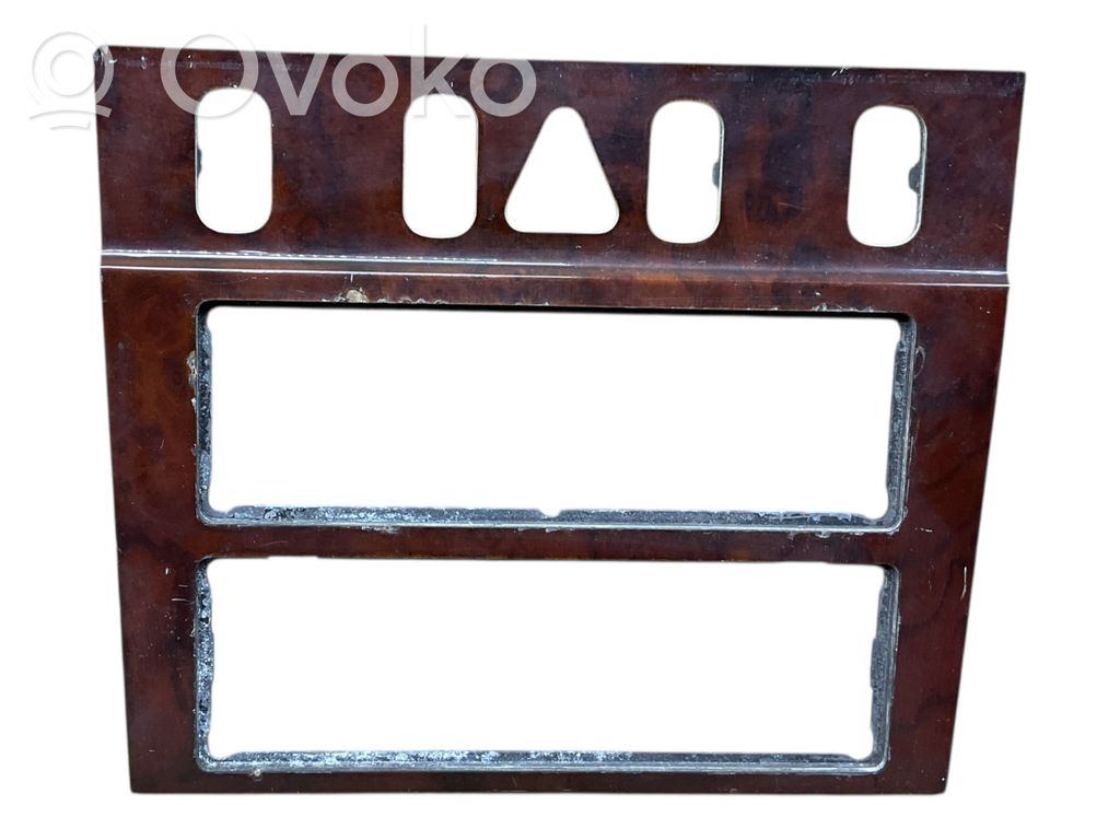Mercedes-Benz E W124 Console centrale 