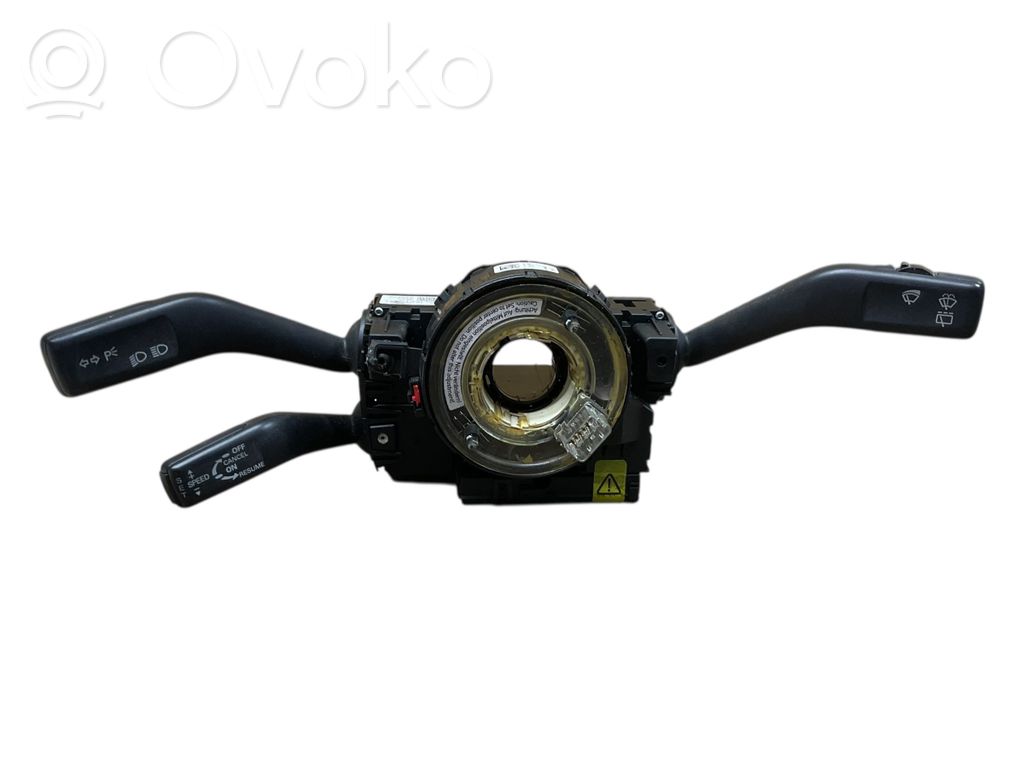 Volkswagen PASSAT B6 Wiper turn signal indicator stalk/switch 