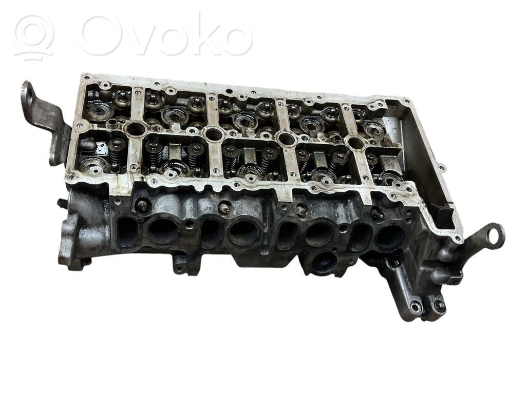 BMW 3 E90 E91 Engine head 