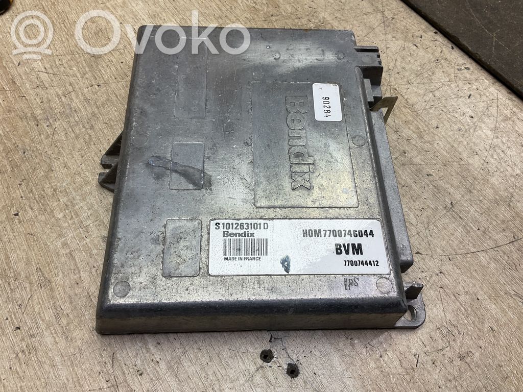 Renault 19 Engine control unit/module 