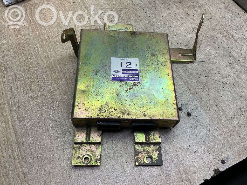 Nissan Sunny Engine control unit/module 