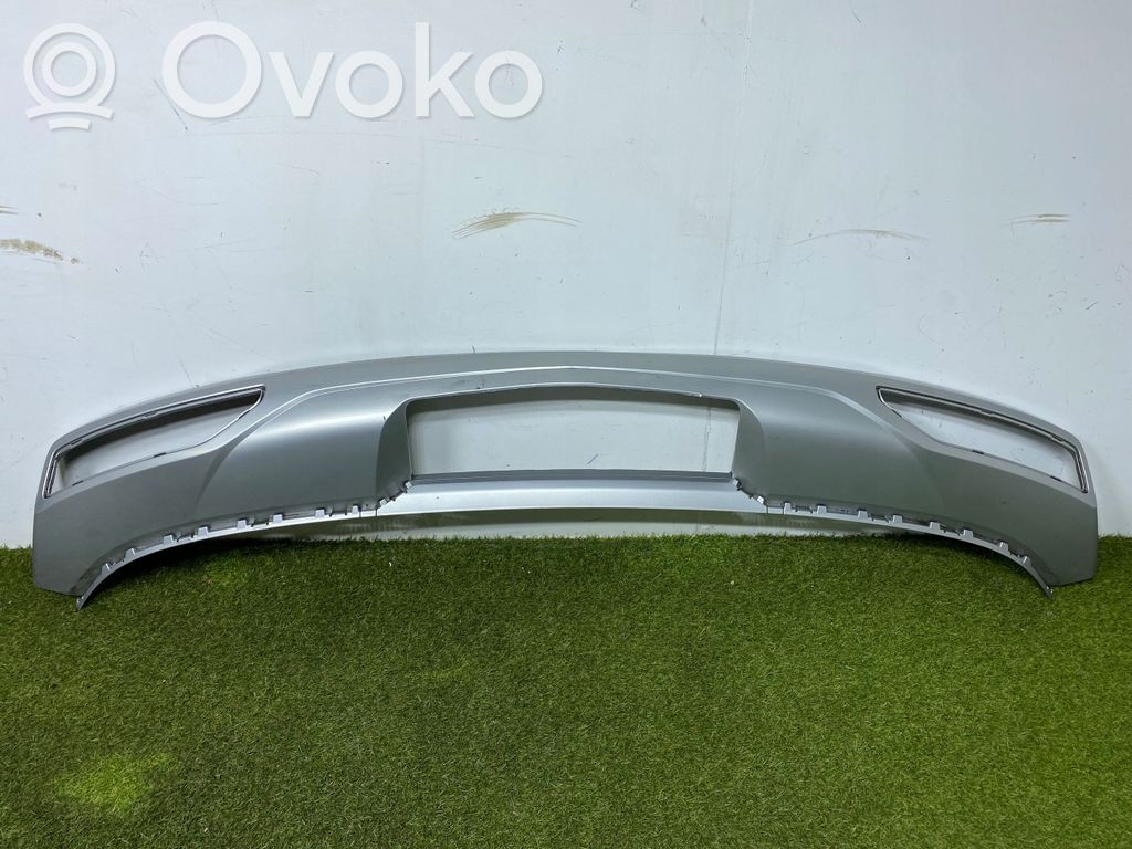 Audi Q3 F3 Moldura inferior del parachoques trasero 