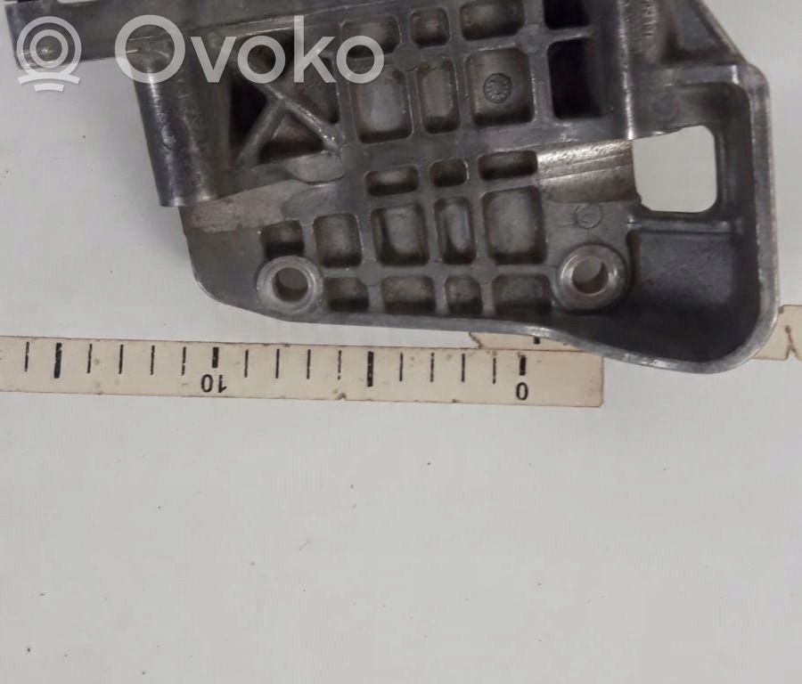 Audi A6 Allroad C6 Suport generator/alternator 