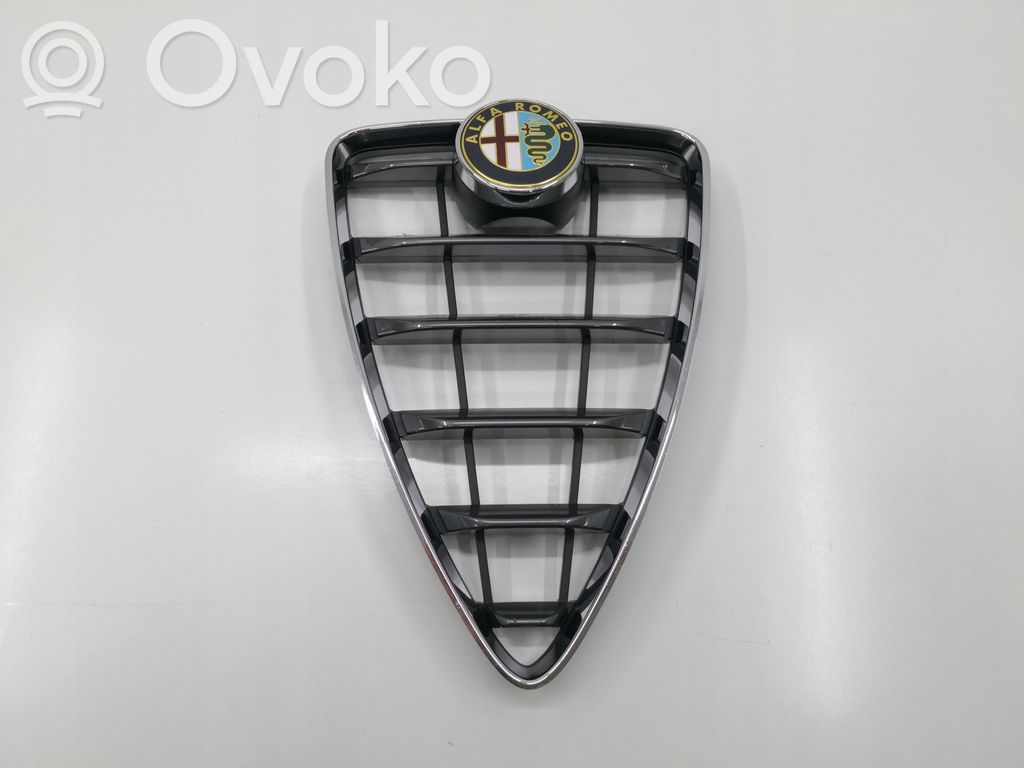 Alfa Romeo Mito Grilă radiator față 