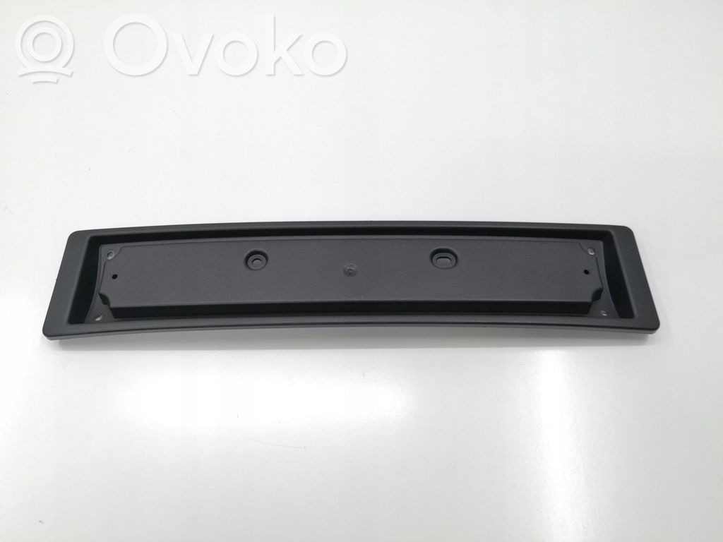 Tesla Model 3 Numerio laikiklis 