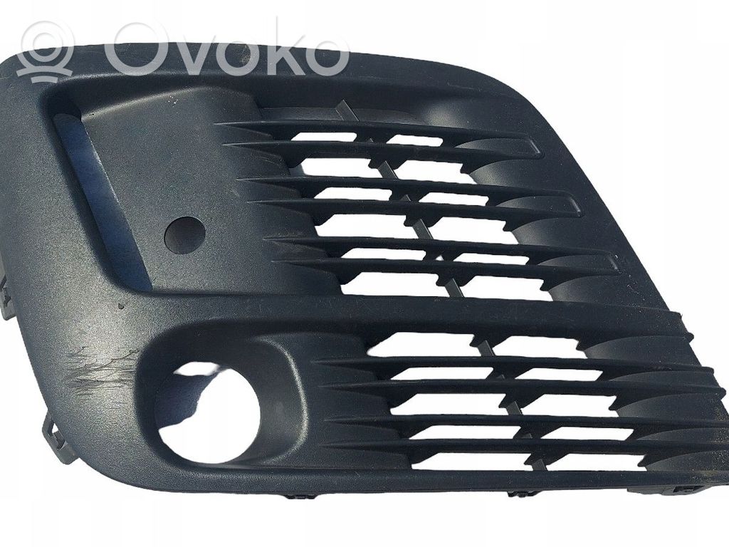 Peugeot Expert Front bumper lower grill 