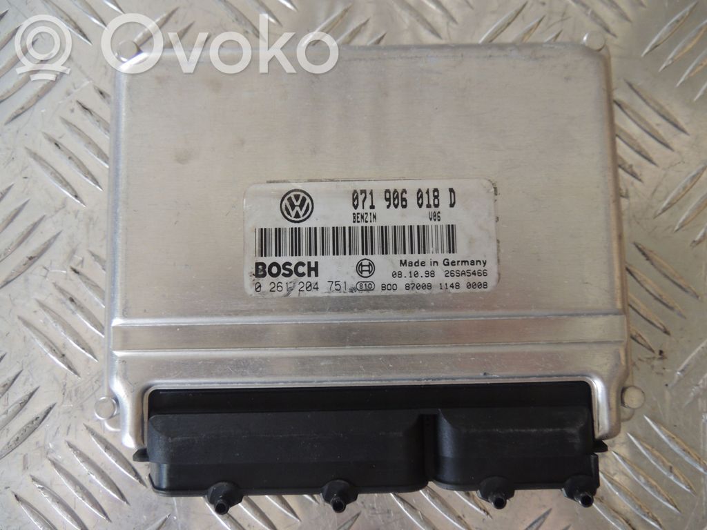 Volkswagen PASSAT B5 Engine control unit/module 