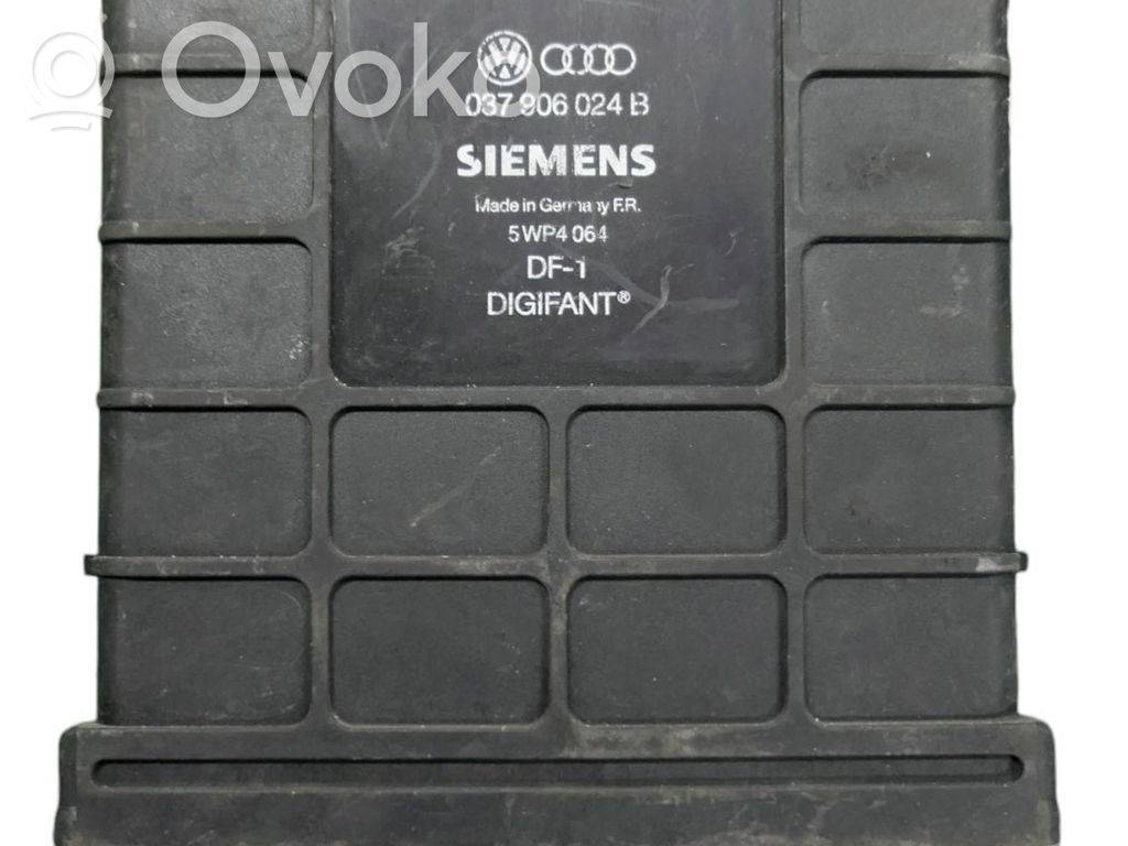 Volkswagen Golf III Unitate/modul de control motor 