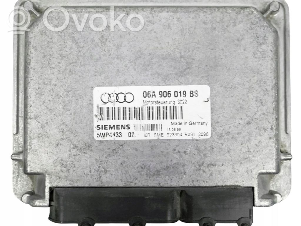 Engine control unit/module   06A906019BS,5WP4433