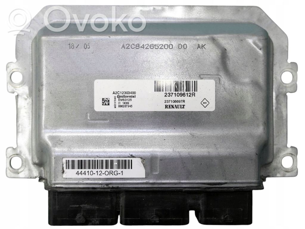 Dacia Sandero Engine control unit/module 