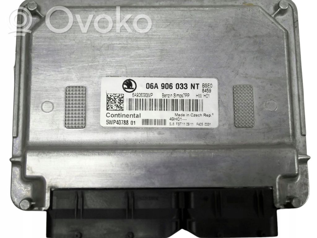 Skoda Octavia Mk2 (1Z) Engine control unit/module 
