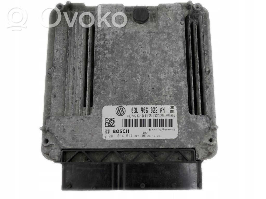 Audi A5 8T 8F Engine control unit/module 