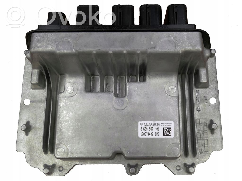 BMW 2 F46 Engine control unit/module 