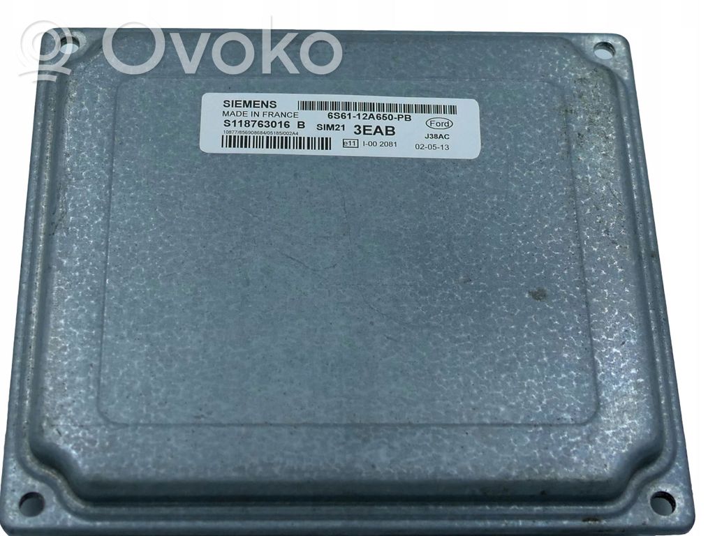 Ford Focus Engine control unit/module 