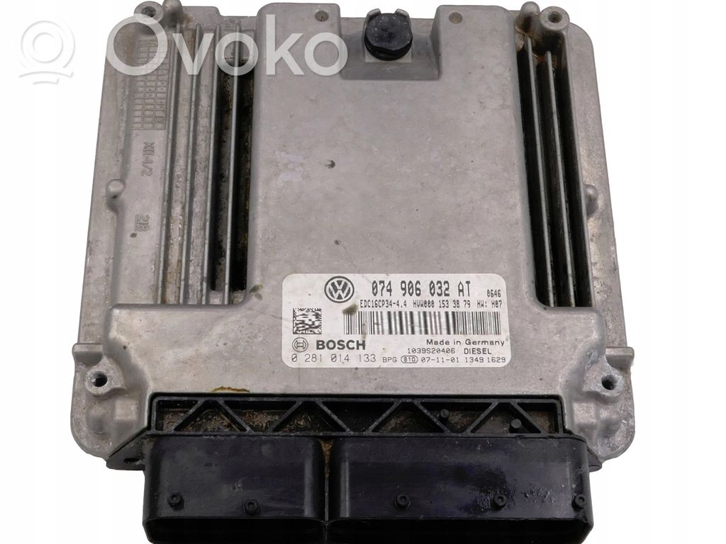 Engine control unit/module   074906032AT,0281014133