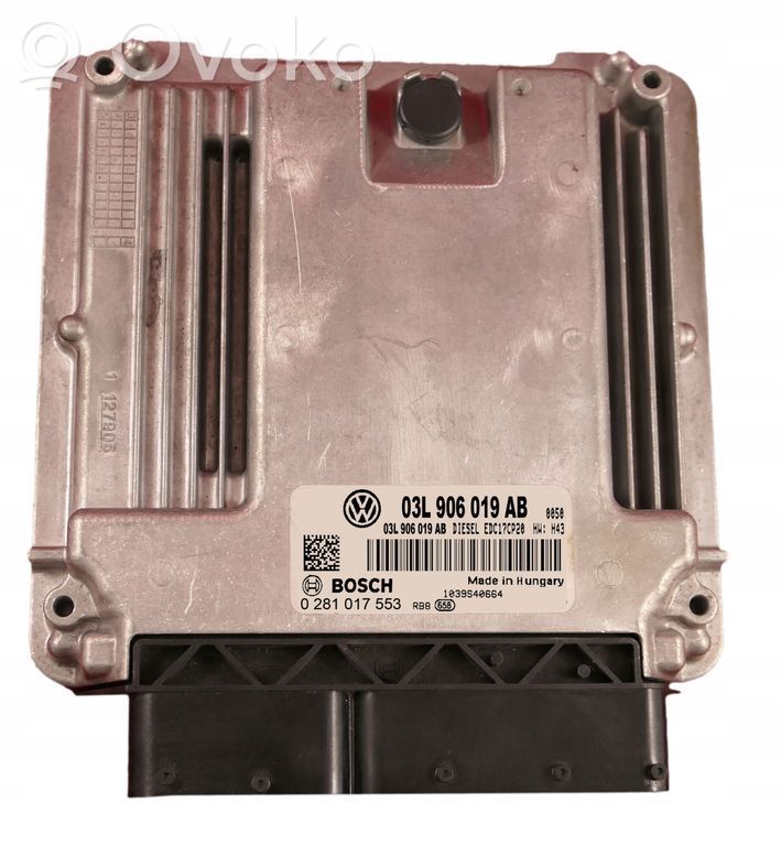 Volkswagen Transporter - Caravelle T5 Engine control unit/module 