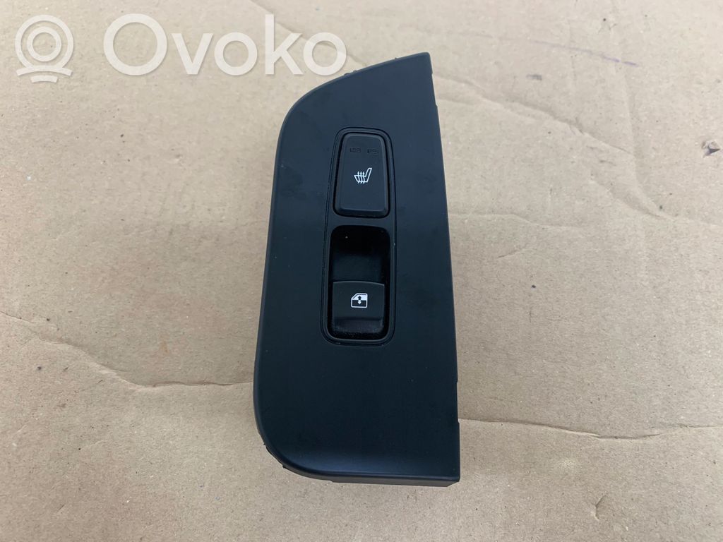 Elektrisko logu slēdzis   93590J7000