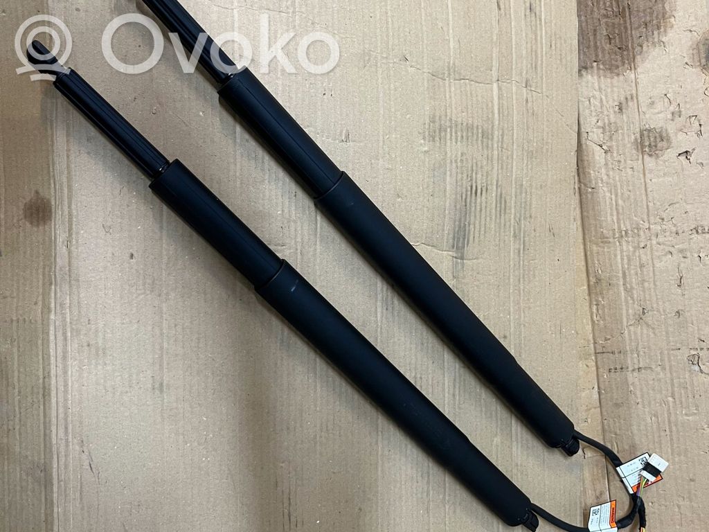 BMW 3 G20 G21 Amortyzator klapy tylnej bagażnika 