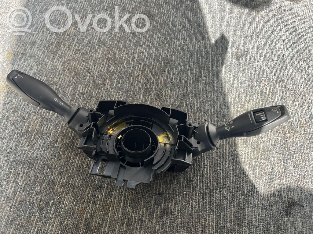 Ford Transit Courier Manetka / Przełącznik kierunkowskazów 