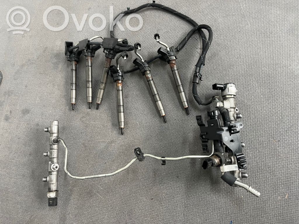 Audi Q5 SQ5 FY Fuel injector 