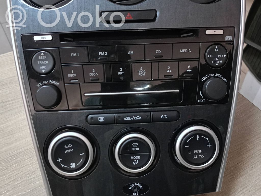 Head unit multimedia control
