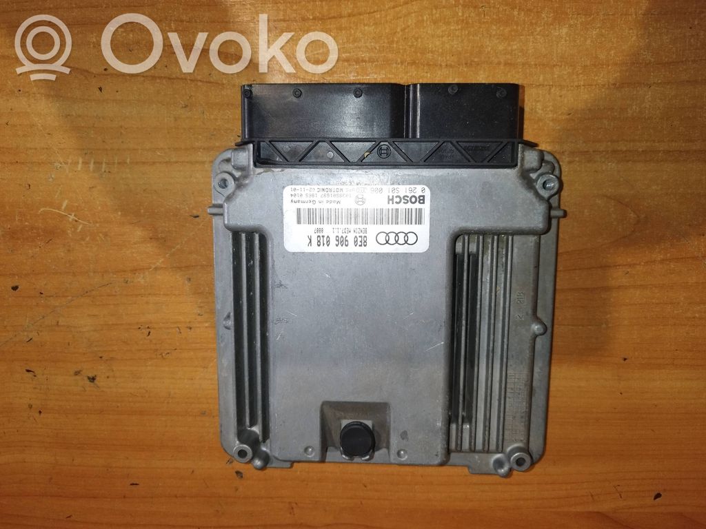 Engine control unit/module   8E0906018K,1039S01697,0261S01006