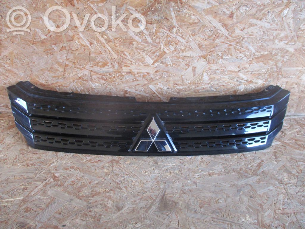 Mitsubishi Eclipse Cross Atrapa chłodnicy / Grill 