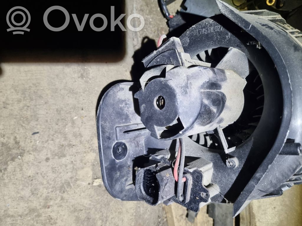 Renault Clio I Lämmittimen puhallin 